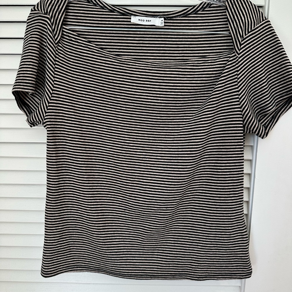 Mod Ref Monochrome Striped Short Sleeve Top